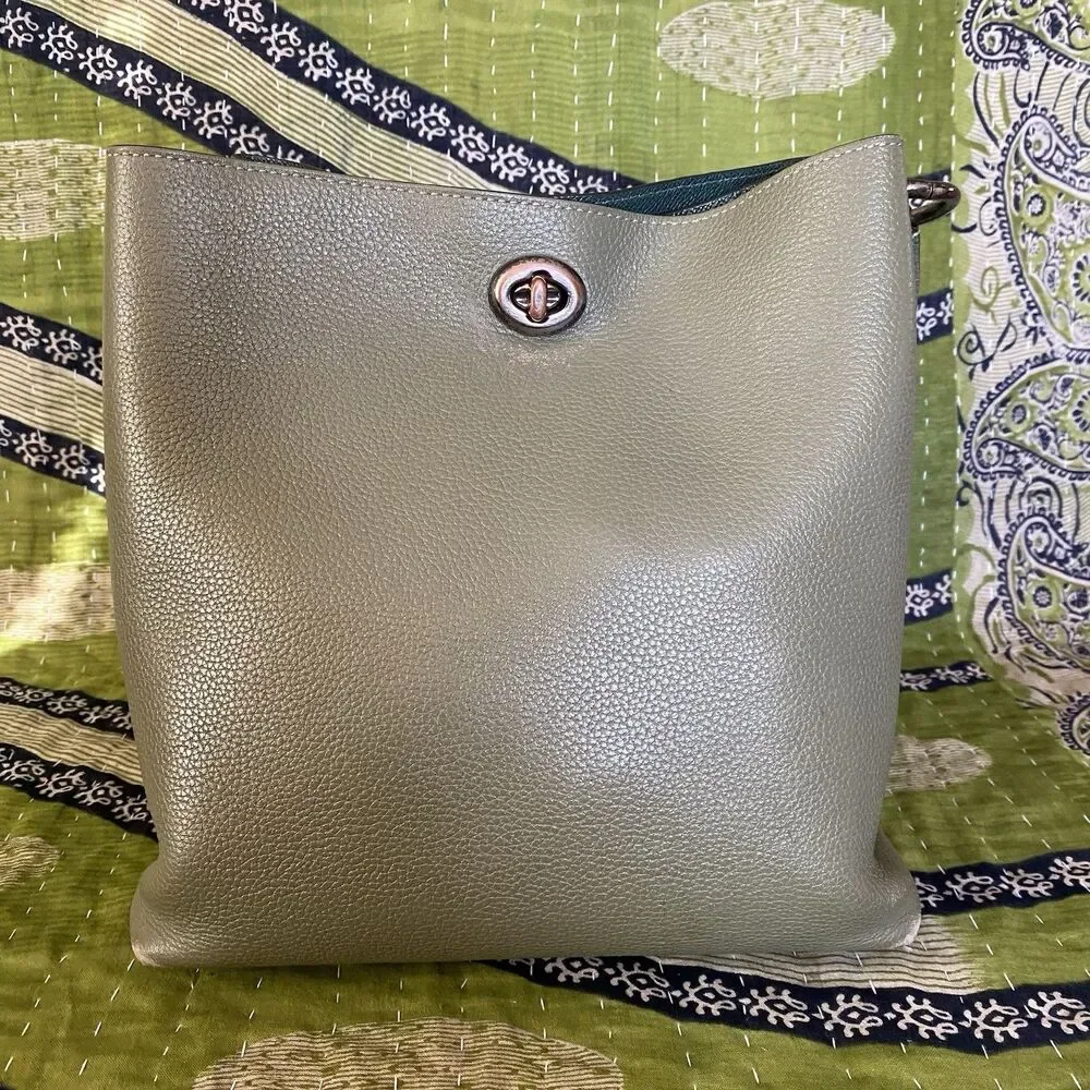 Coach Light Fern Charlie 55200 Polished Pebble Leather Bucket Shoulder Purse